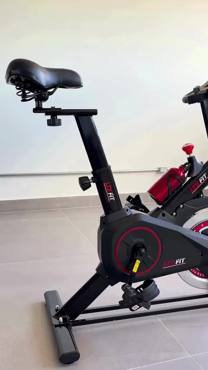 Bicicleta Spinning LTX Fit LT311S Preto 100kg Aço Carbono + Squeeze